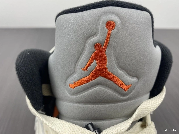 1st Kicks Shoes Total Jordan 5 DC1060-100 Retro Orange 0730